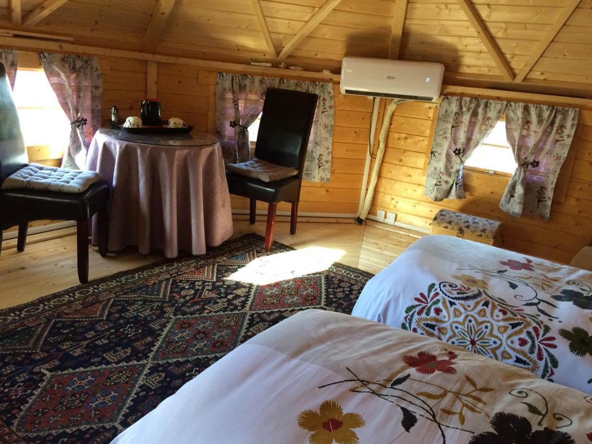 Les Relais D'Isira Bed & Breakfast Dabo Екстериор снимка